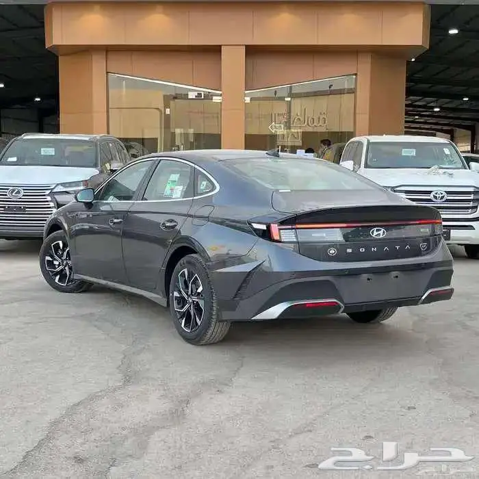 هيونداي سوناتا 2025 اسود باقل الاسعار 3