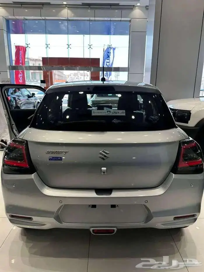 سوزوكي سويفت GLX 2025 2
