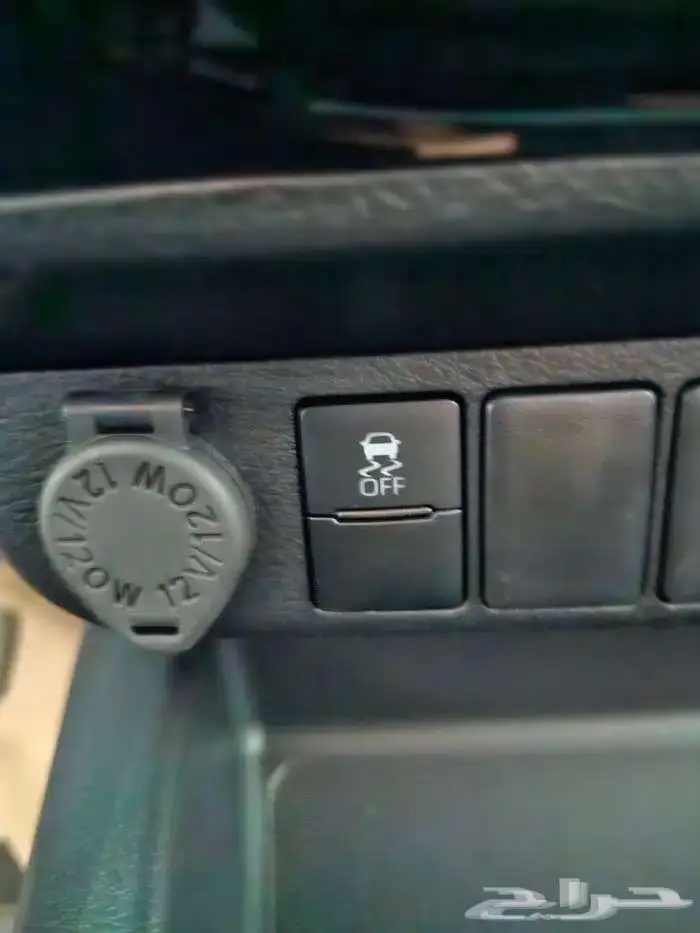 هايلكس غمارة GLX بنزين قير عادي 2025 3