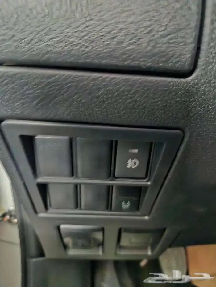 هايلكس غمارة GLX بنزين قير عادي 2025 11