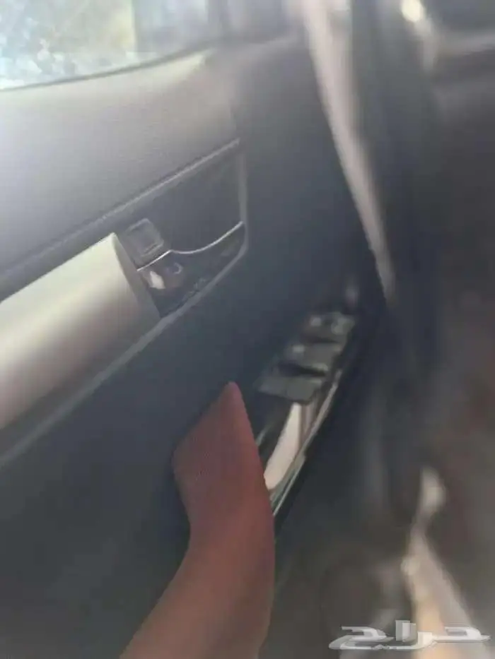 هايلكس غمارة GLX بنزين قير عادي 2025 12