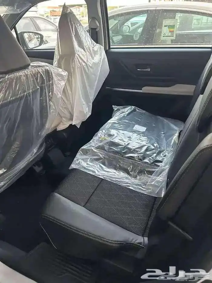 تويوتا فيلوز GLX موديل 2025 كاش واقساط 3