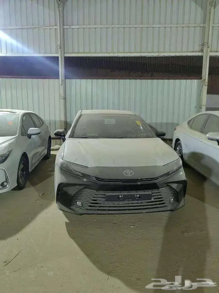 تويوتا كامريي E2025 1