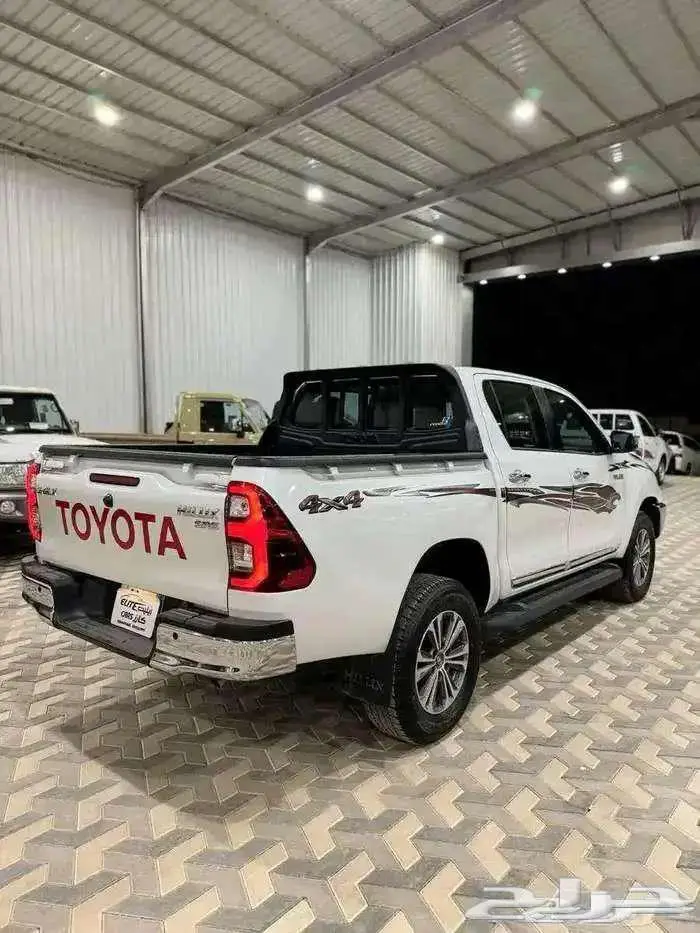 تويوتا هايلوكس موديل 2023 3