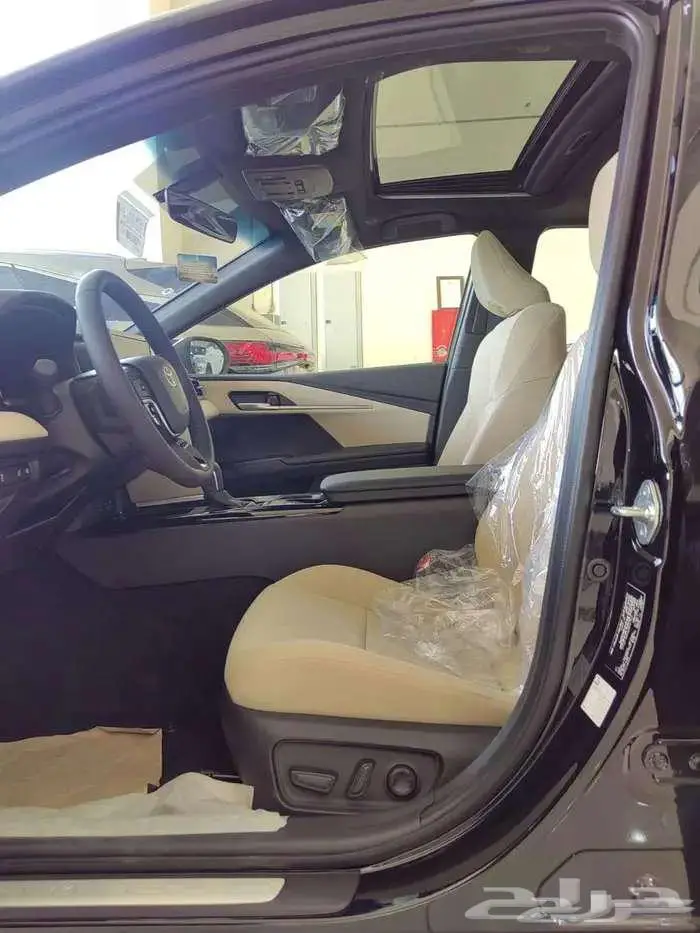 تويوتا كامري LE2025 6