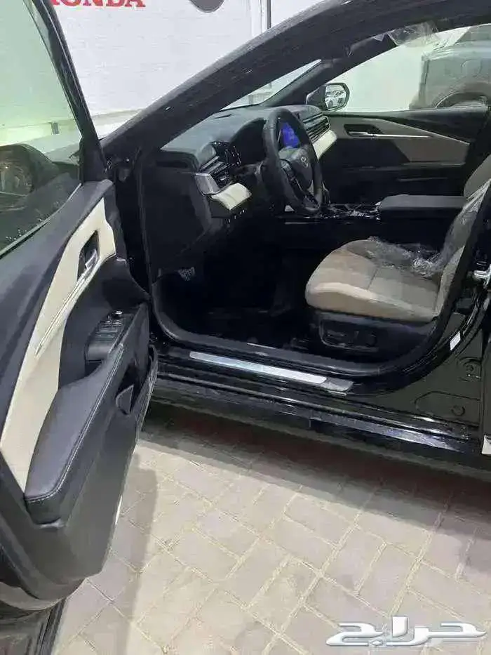 تويوتا كامري ( LE ) هايبرد موديل 2025 أقل الأسعار 11