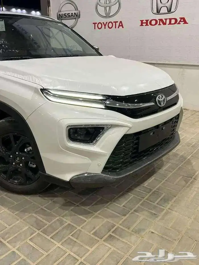 اوربان كروز 2026 فل كامل فتحة بنوراما سقف اسود فئة GLX 5