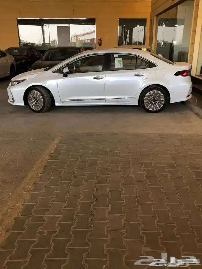 تويوتا كورولا GLI فل كامل موديل 2024 بقسط 1400 لدى الحسن 1