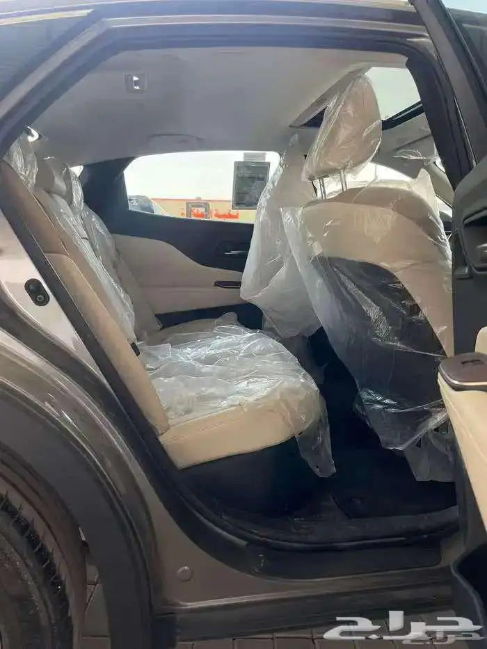 كراون بريميوم 2025 مستخدم 9