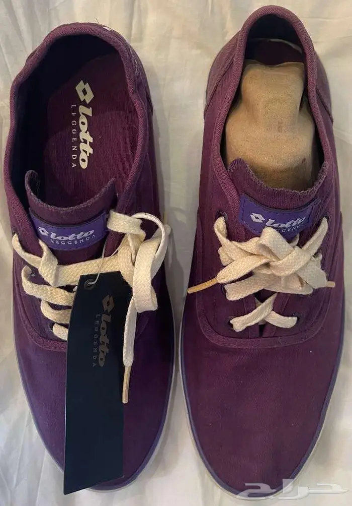 للبيع حذاء قماش رجالي ماركة لوتو 4