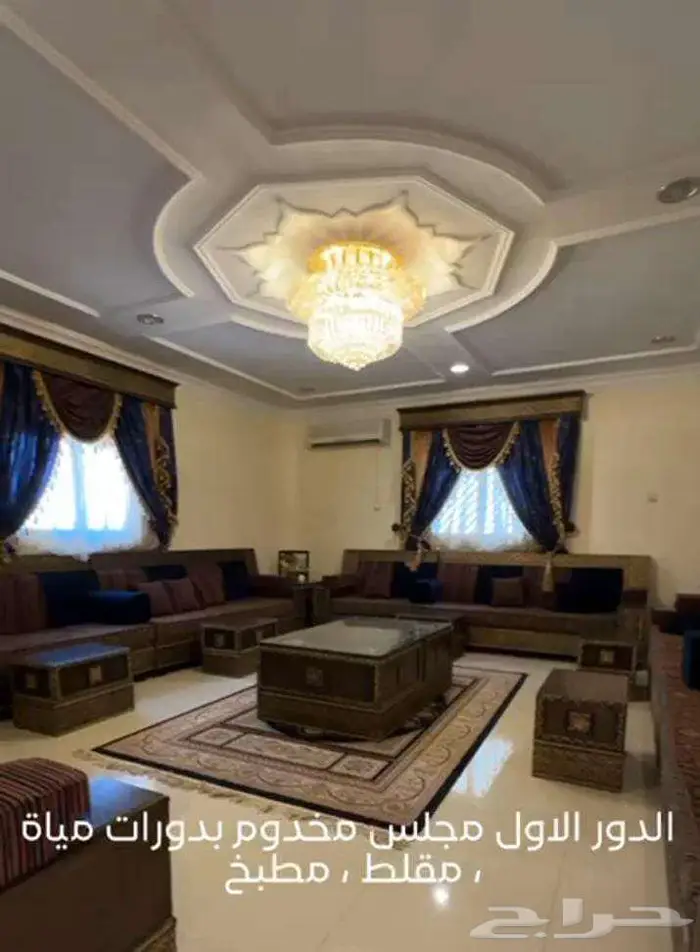 للبيع دور ارضي وشقتين مفصولات بحي الريان بعنيزة 3