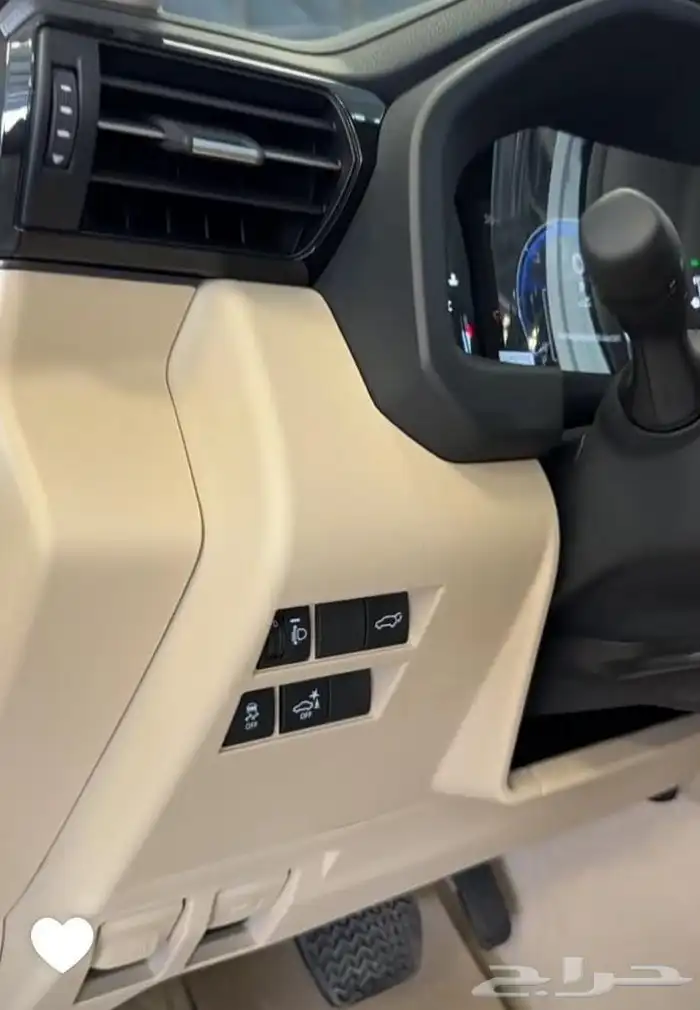 تويوتا لاندكروزرGXR فل كامل تنفس طبيعي بنزين مودل 2025 خليجي 3