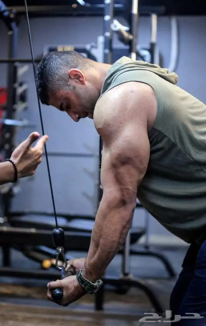 مدرب شخصي أخصائي لياقة بدنية 0