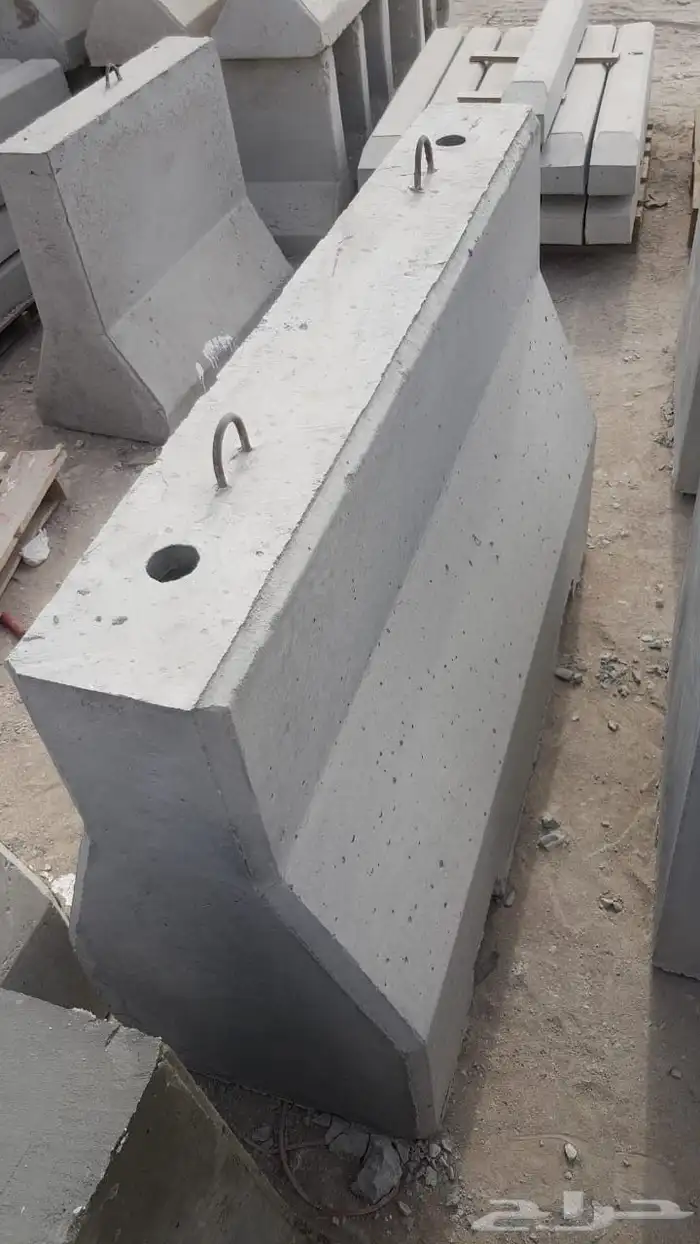 مصدات للسيارات حواجز نيوجرسي سفتي 4