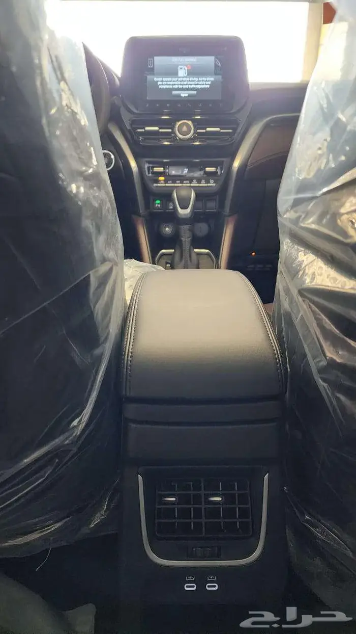 تويوتا اوربان كروزر 2026 8