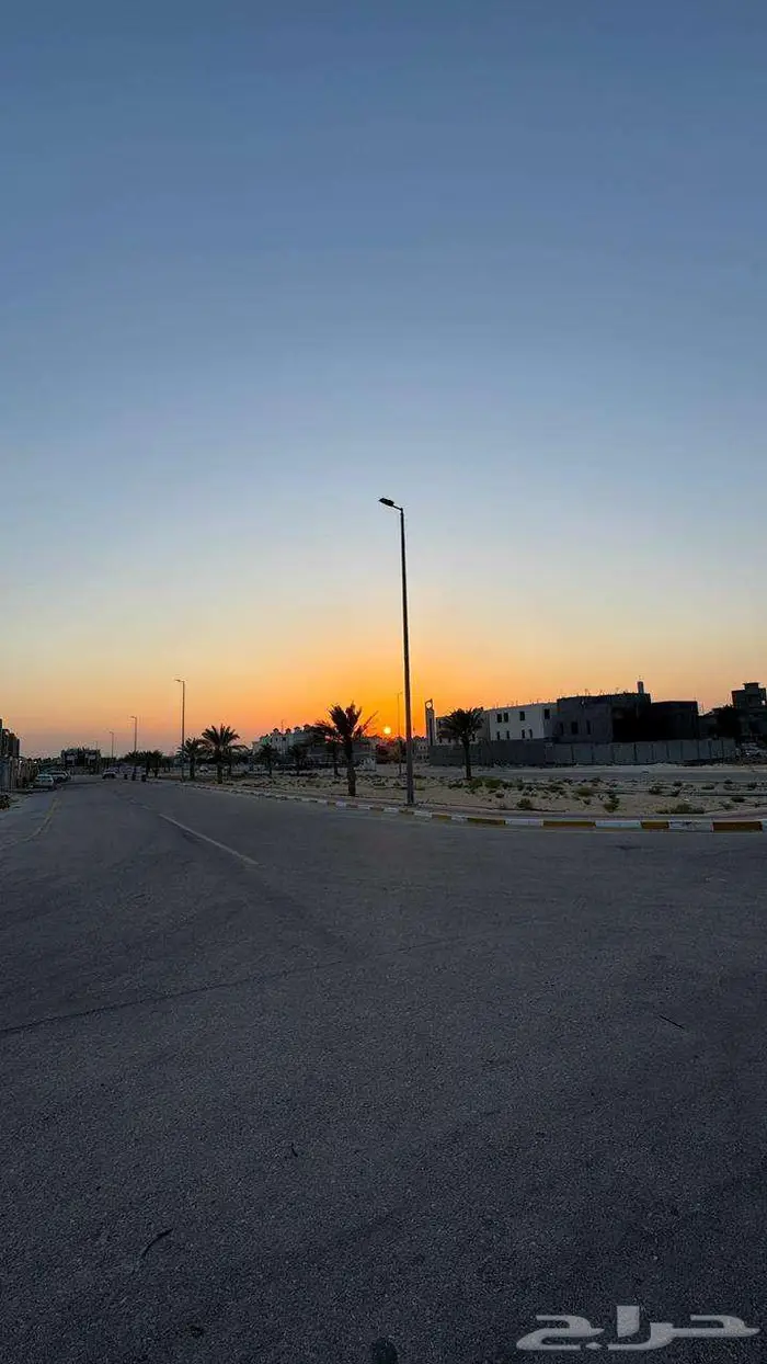 فيلا للبيع بحي الشعلة 10