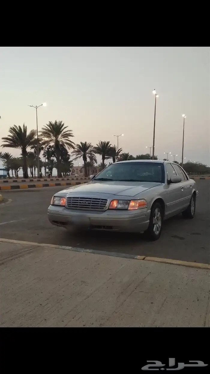 للبيع فورد فكتوريا موديل2003 نظيف شرط 0