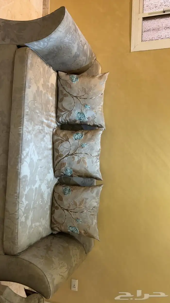 كنب نظيف وجديد 1