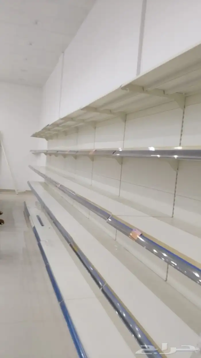 رفوف بقاله جداري 16متر وسط 12متر العرض 45سم 3