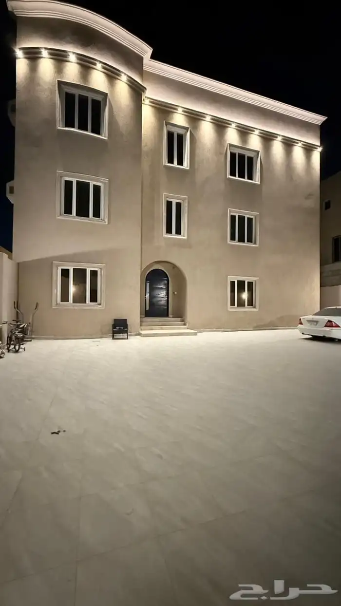 عمارة بناء شخصي للبيع في حي السويس 1