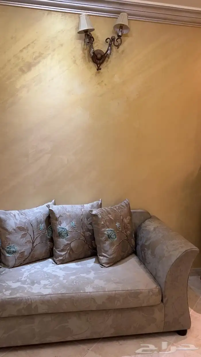 كنب نظيف وجديد 2