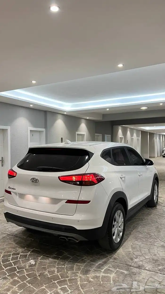 توسان 2020 بحالة الوكالة ( ديزل ) 5