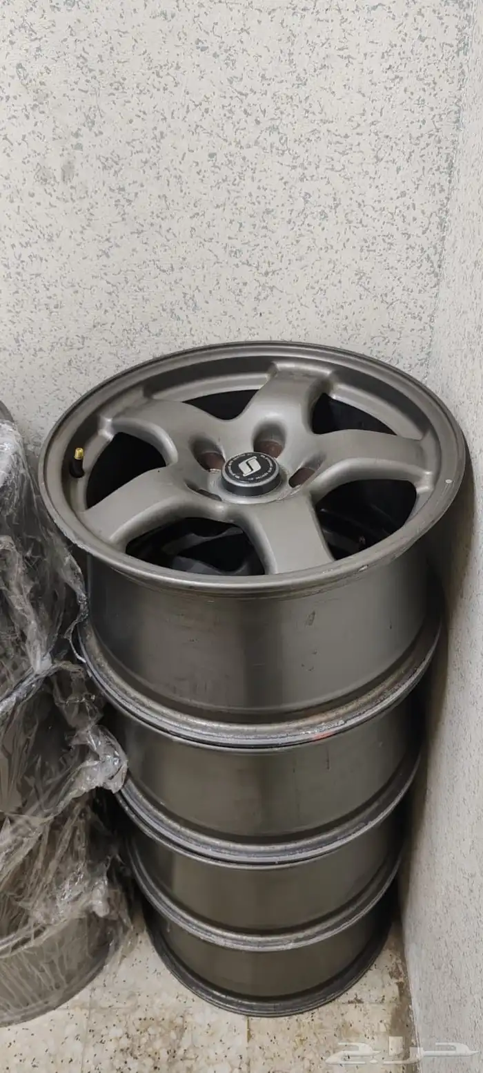 للبيع جنوط جي تي ار 32 0