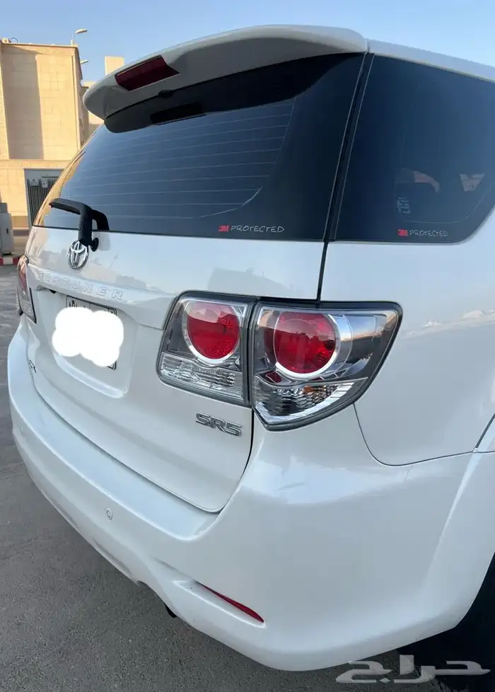 للبيع فورتشنر 2015 مخزن 4 سلندر تماتيك سعودي 12