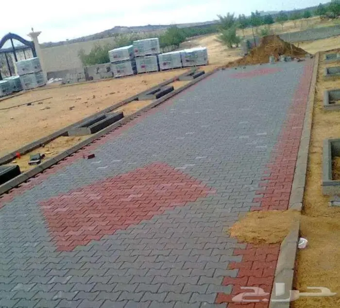 متخصصون في أعمال البردورات والإنترلوك والبلاط 1