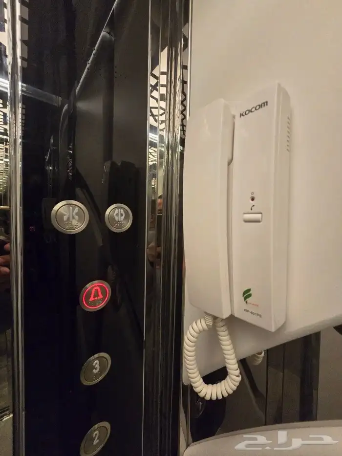 للبيع شقق علويه VIP سطح مستقل 6غرف من 500 ألف حي درة الموسي 22