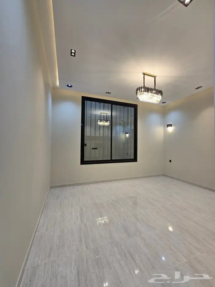 للبيع شقق علويه VIP سطح مستقل 6غرف من 500 ألف حي درة الموسي 7