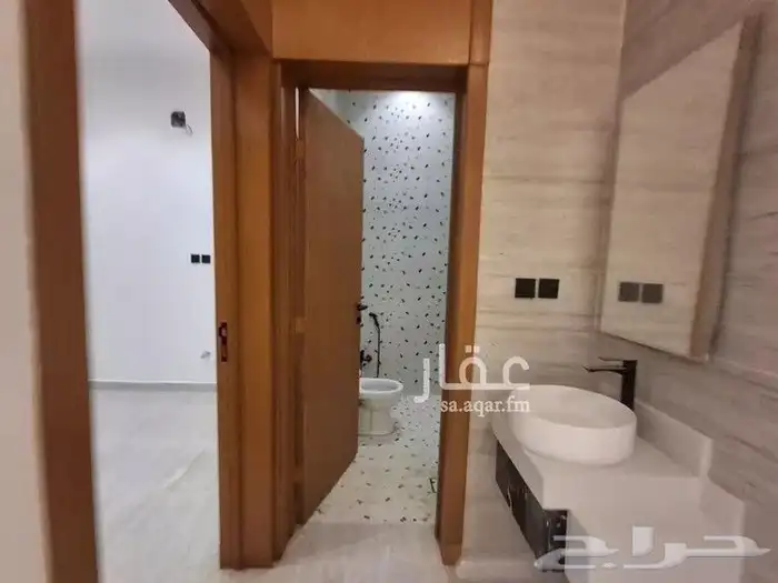 للبيع تاون هاوس نظام 3 ادوار 780 الف 5