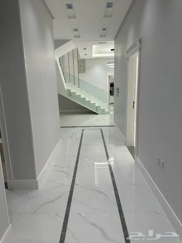 للبيع شقه تمليك بحي النزهه 259م دورين 0