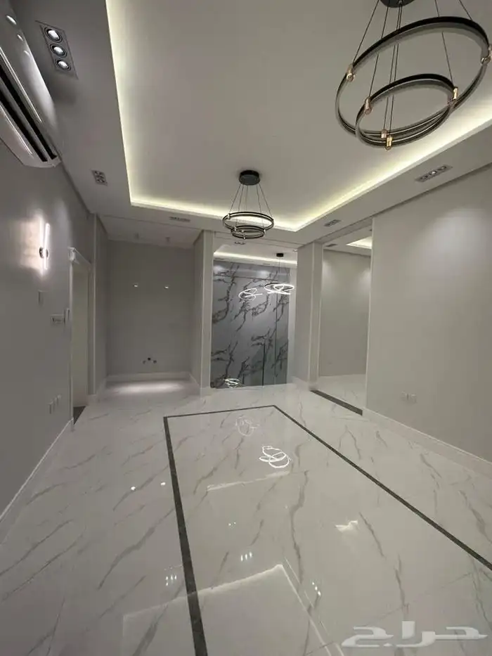 للبيع شقه تمليك بحي النزهه 259م دورين 12