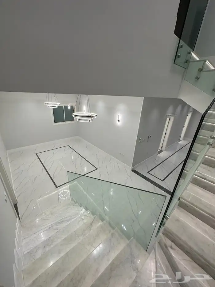 للبيع شقه تمليك بحي النزهه 259م دورين 14