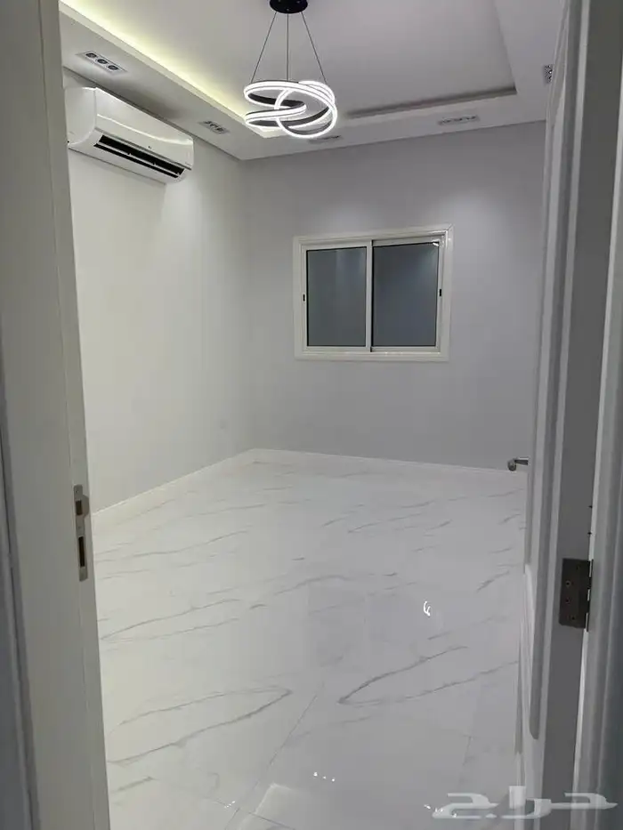 للبيع شقه تمليك بحي النزهه 259م دورين 5