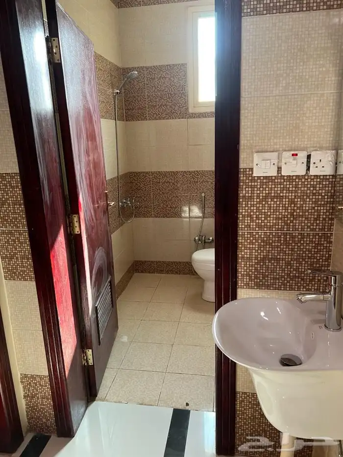 شقق للإيجار الشهري ( شارع بيروت - الزهرة - النقرة ) 9