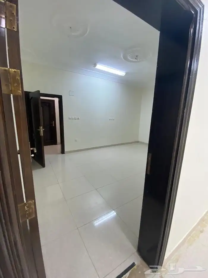 شقة للايجار حي شوران 9