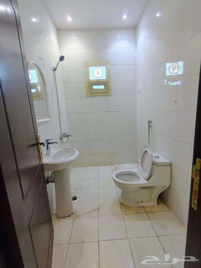 للايجار شقة عزاب في الرياض حى الرمال   عرض رقم D1366 4