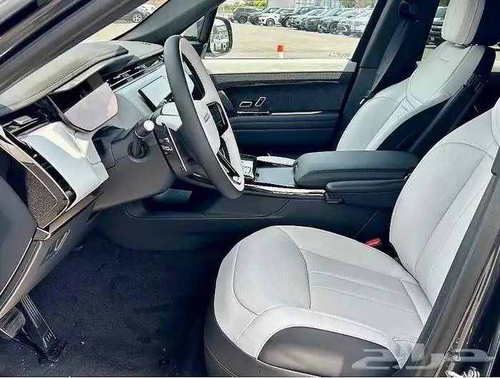 للبيع رانج روفر سبورت 2025 اصفار SE وارد كندا 3