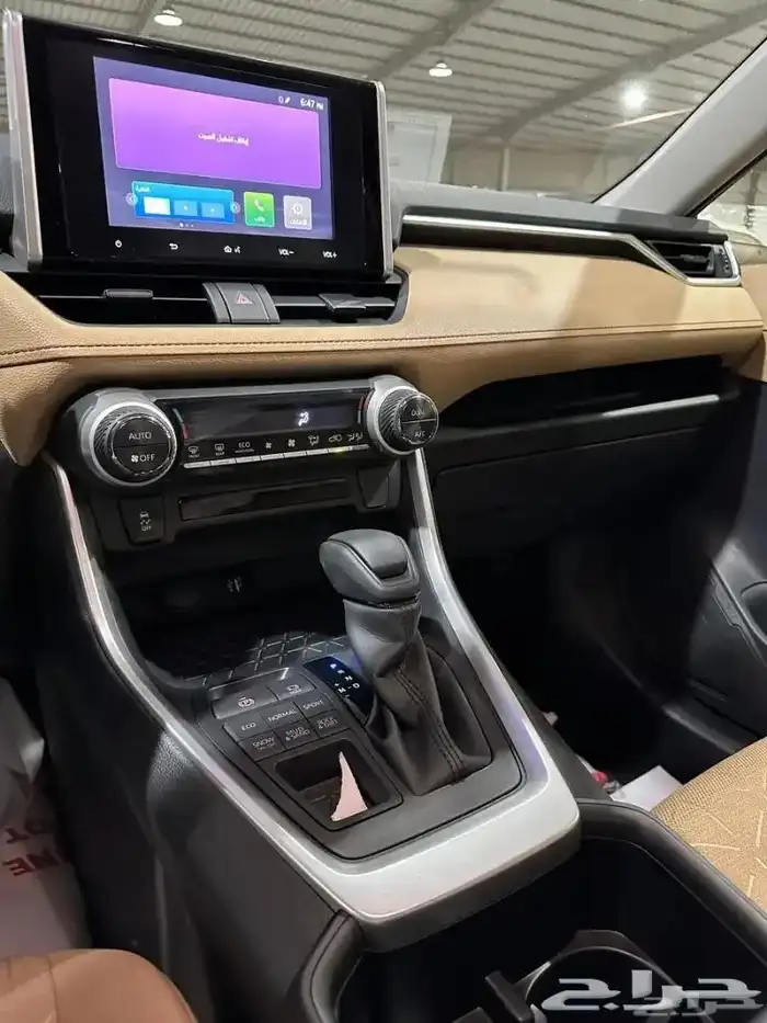 2025 تويوتا راف فور XLE بنزين 4