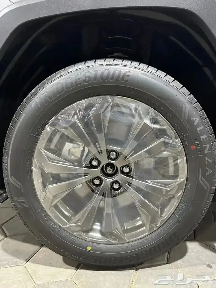 2025 تويوتا راف فور XLE بنزين 6