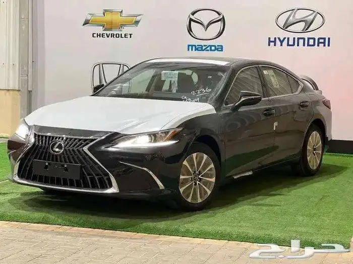 لكزس ES 250 AA 2025 9