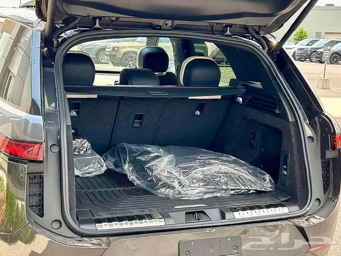 رانج روفر سبورت P400 Dynamic SE موديل 2025 ب 390 الف 12