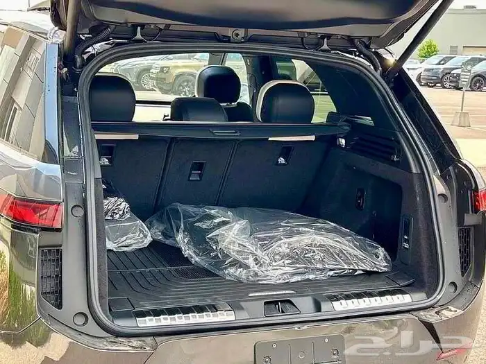 للبيع رانج روفر سبورت 2025 اصفار SE وارد كندا 7