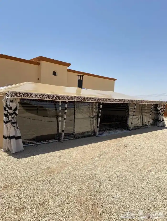 بيت شعر ملكي 1