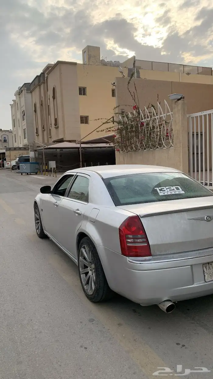 كرايزلر C300 2005 للبيع مستخدم 9