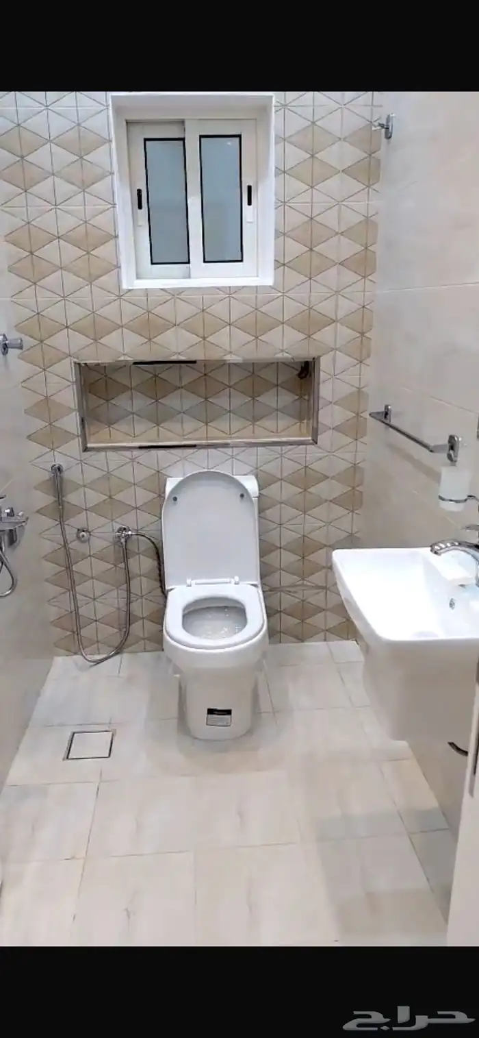 شقه للايجار طيبه 5