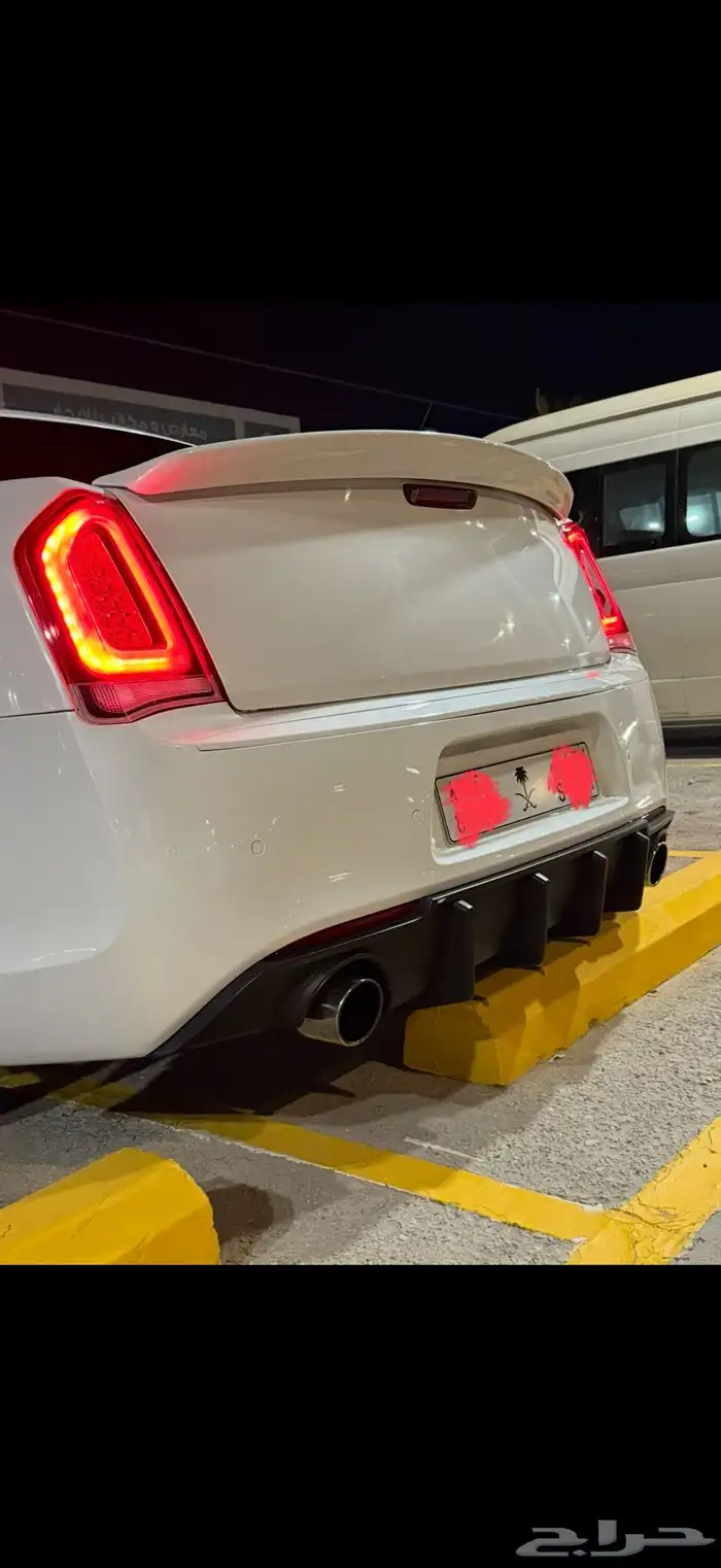 كرايزلر SRT 9