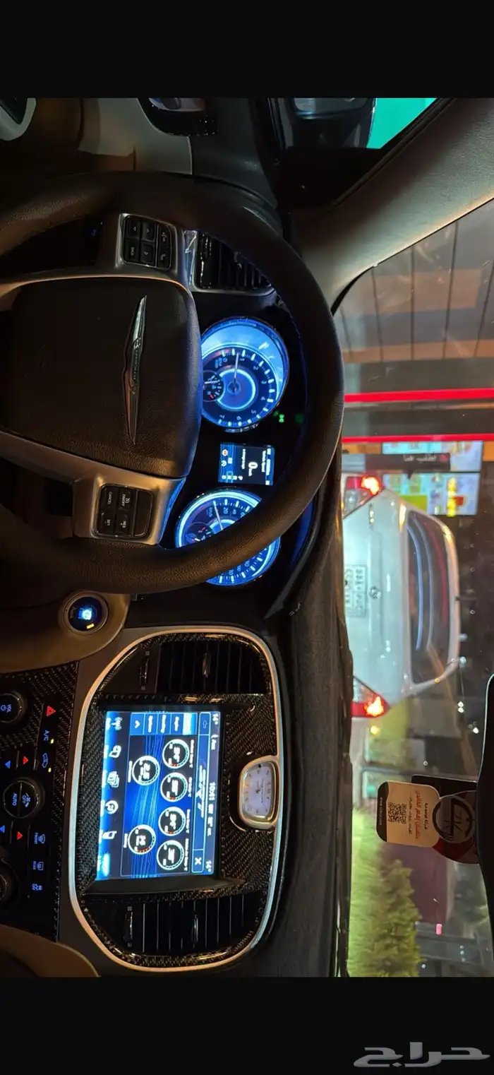 كرايزلر SRT 8